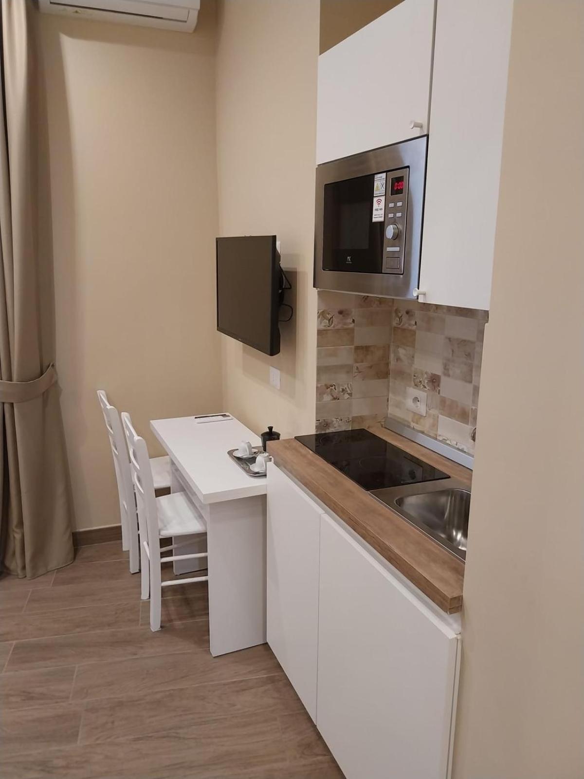 B&B Lungomare Sannazzaro Napoli Bagian luar foto